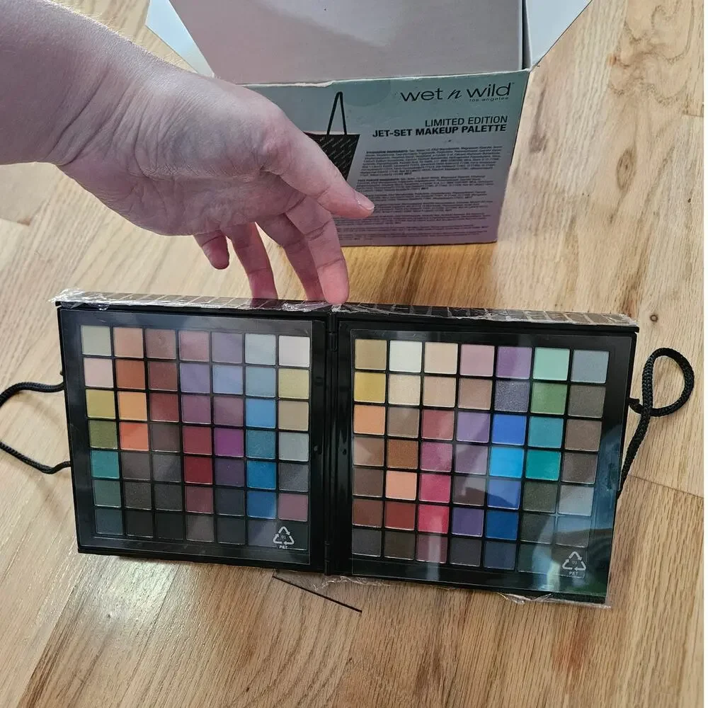 Wet n Wild Limited Edition Jet-Set Makeup Palette 180 Shades NEW Complete Rare
